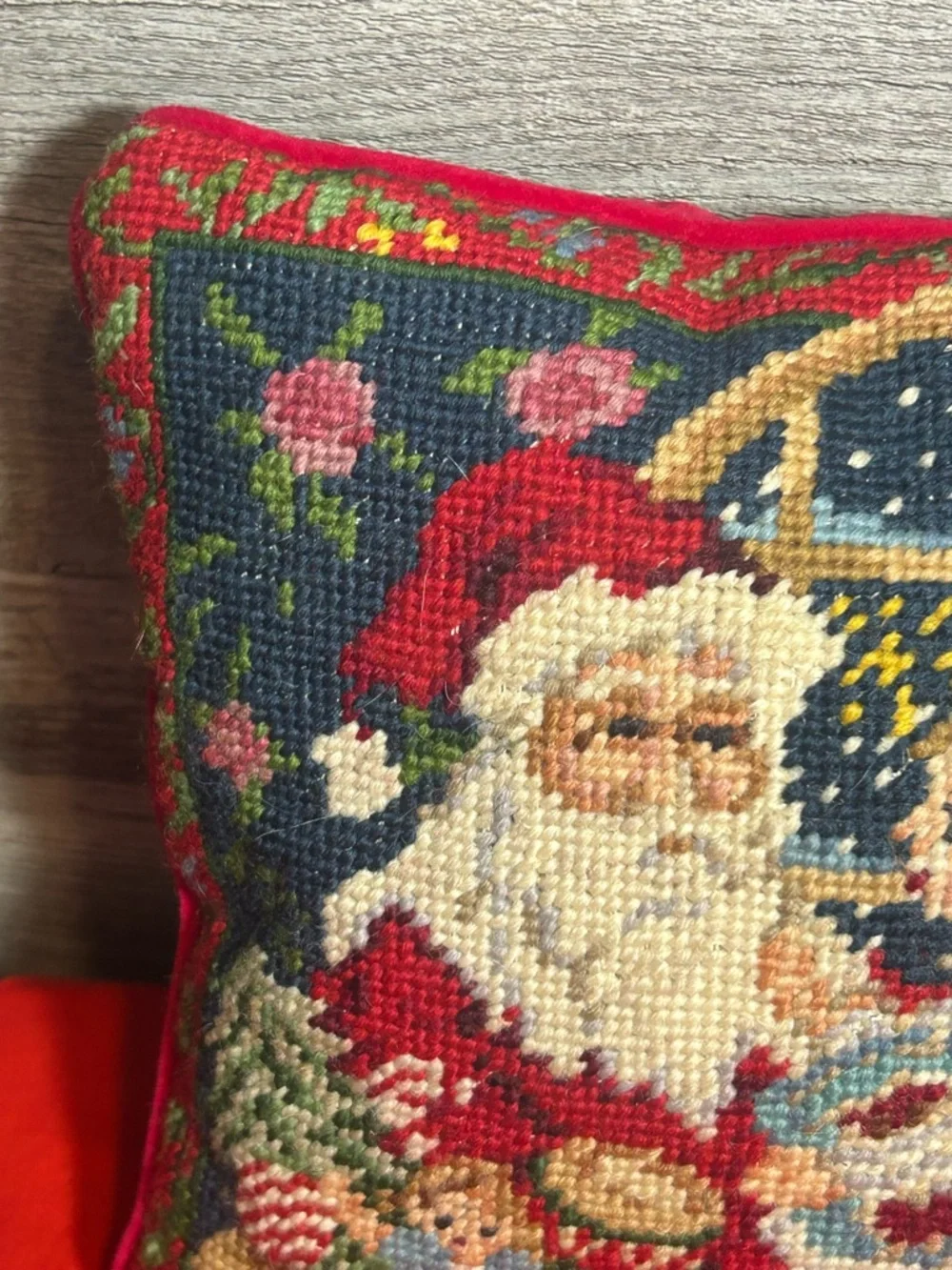 Needlepoint classic holiday